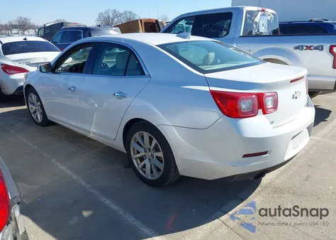 2015 Chevrolet Malibu 1Lz z USA, uszkodzony, nr VIN 1G11F5SL4FF185692